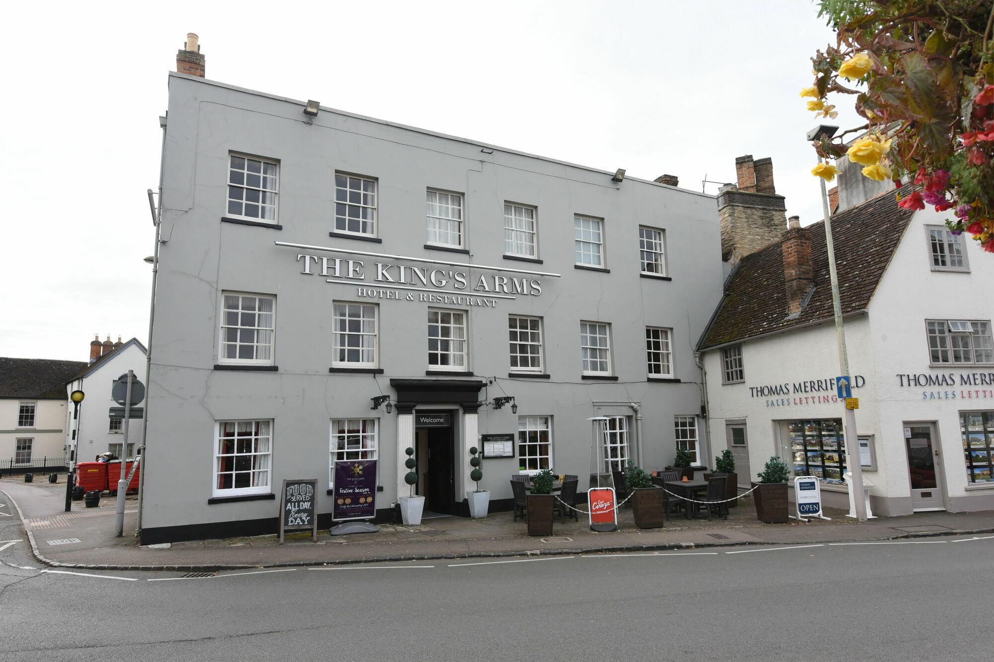 The Kings Arms Hotel Bicester Bagian luar foto